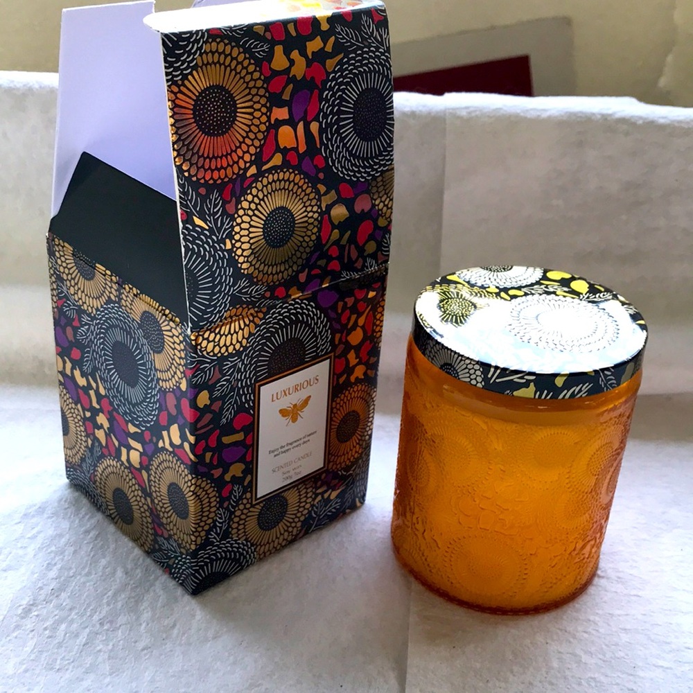 Luxurious Scented Baltic Amber Candle organic soy wax